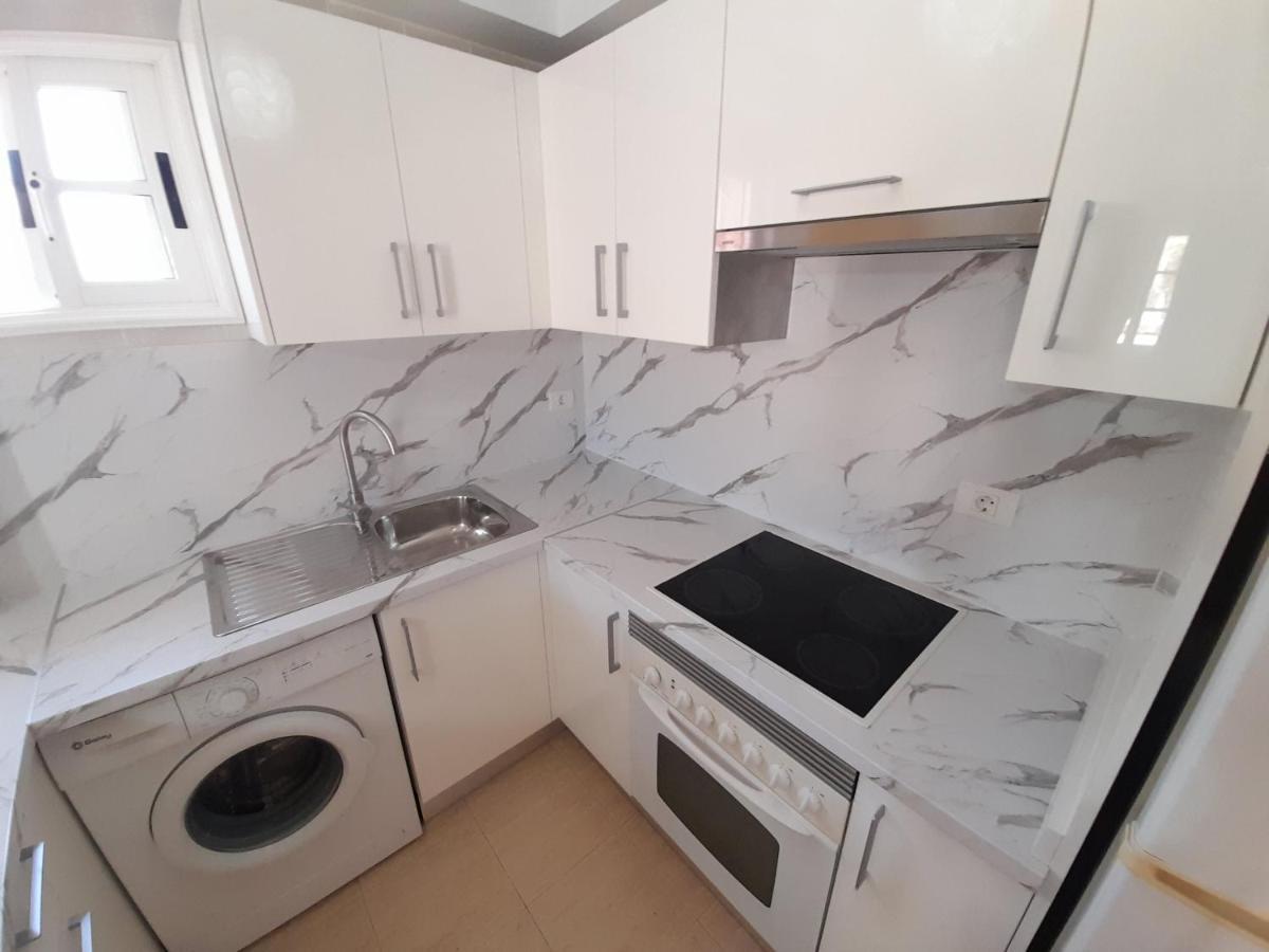 The Heights Deluxe Apartment Арона Екстериор снимка
