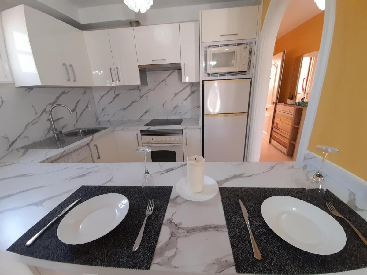 The Heights Deluxe Apartment Арона Екстериор снимка
