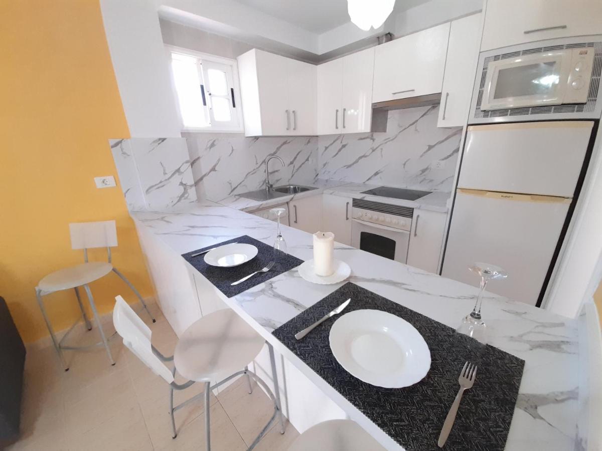 The Heights Deluxe Apartment Арона Екстериор снимка