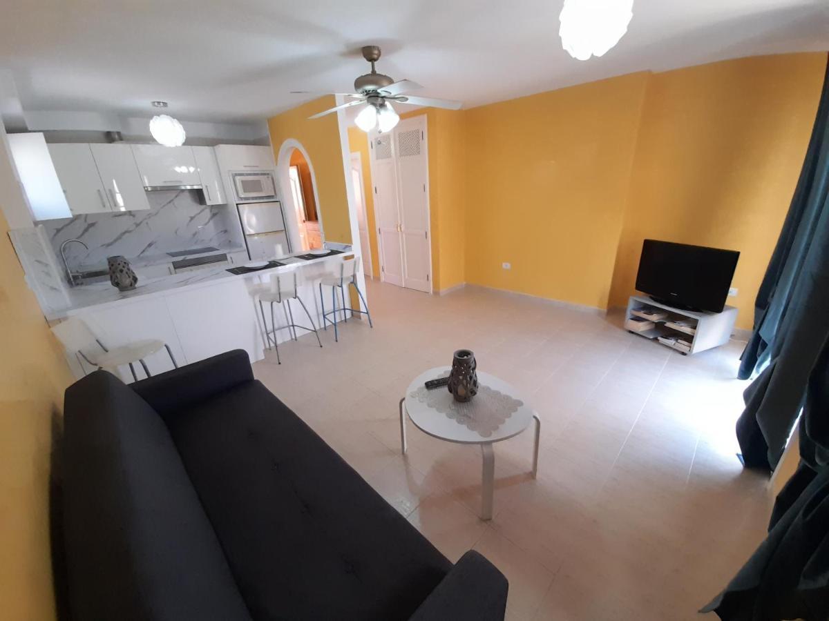 The Heights Deluxe Apartment Арона Екстериор снимка