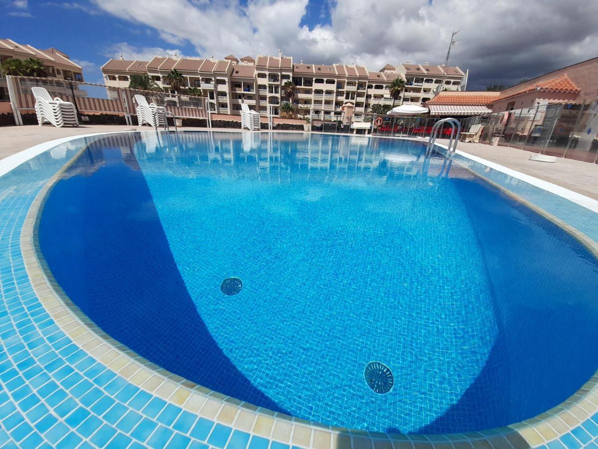 The Heights Deluxe Apartment Арона Екстериор снимка